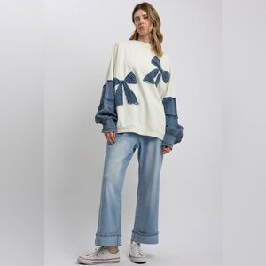 NWT Marceline Women’s Denim Bow Contrast Sweatshirt In Cream